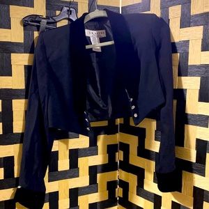 J.R. Nites petites by Caliendo size 4 cropped black jacket